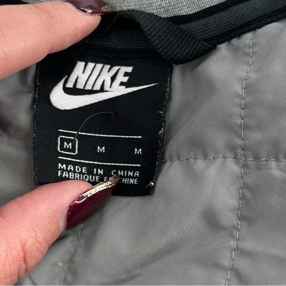 Nike Tech Pack Quilted Crewneck Sweatshirt in grey athletic academic sz M - Picture 4 of 9
